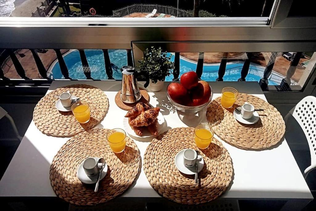 Newly Refurbished Beachfront Apartment. San Bartolomé Exterior foto